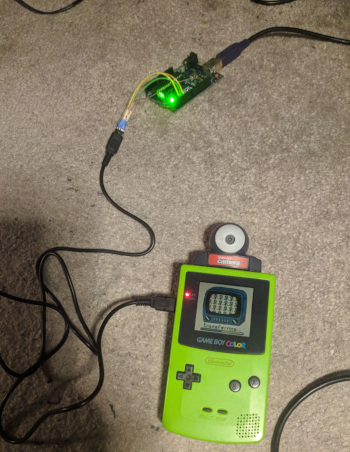 Game Boy transferring pictures to the Arduino using a Game Link Cable.